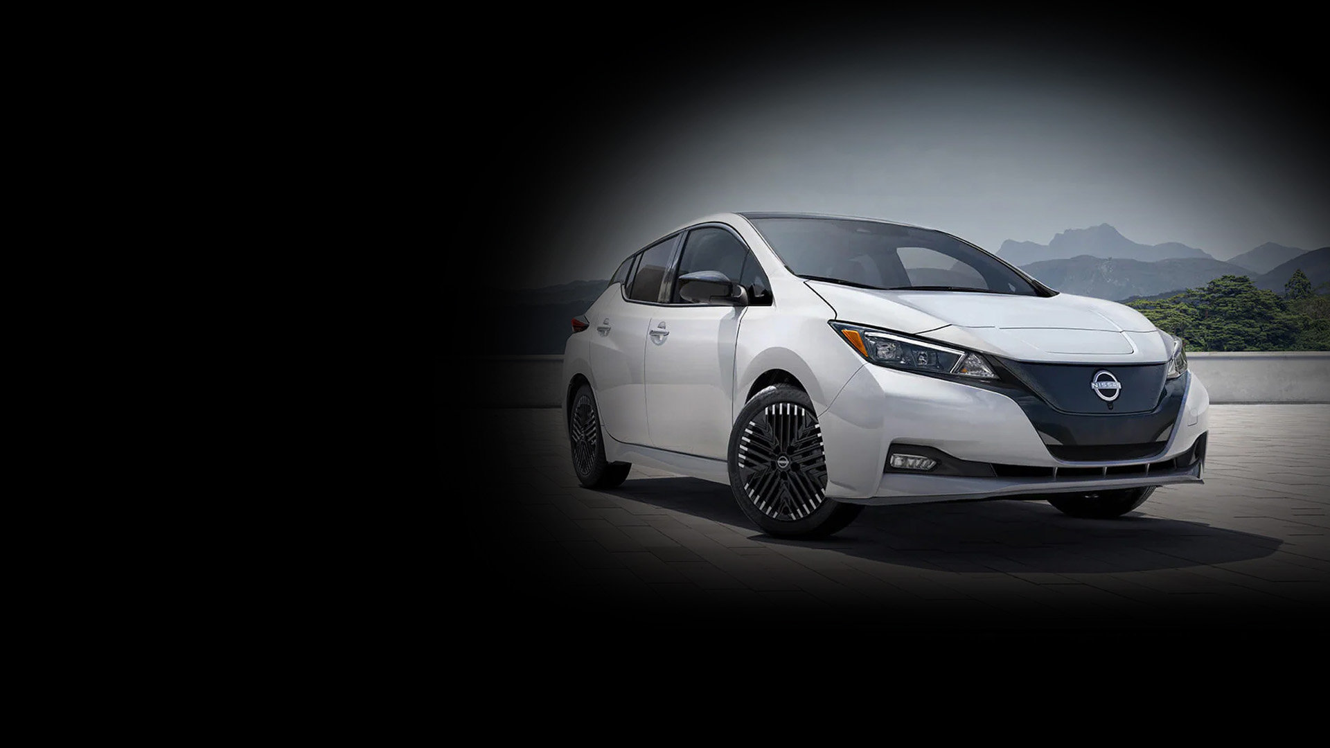 Nissan® LEAF Lease Deals Specials Auburn MA Bertera Nissan